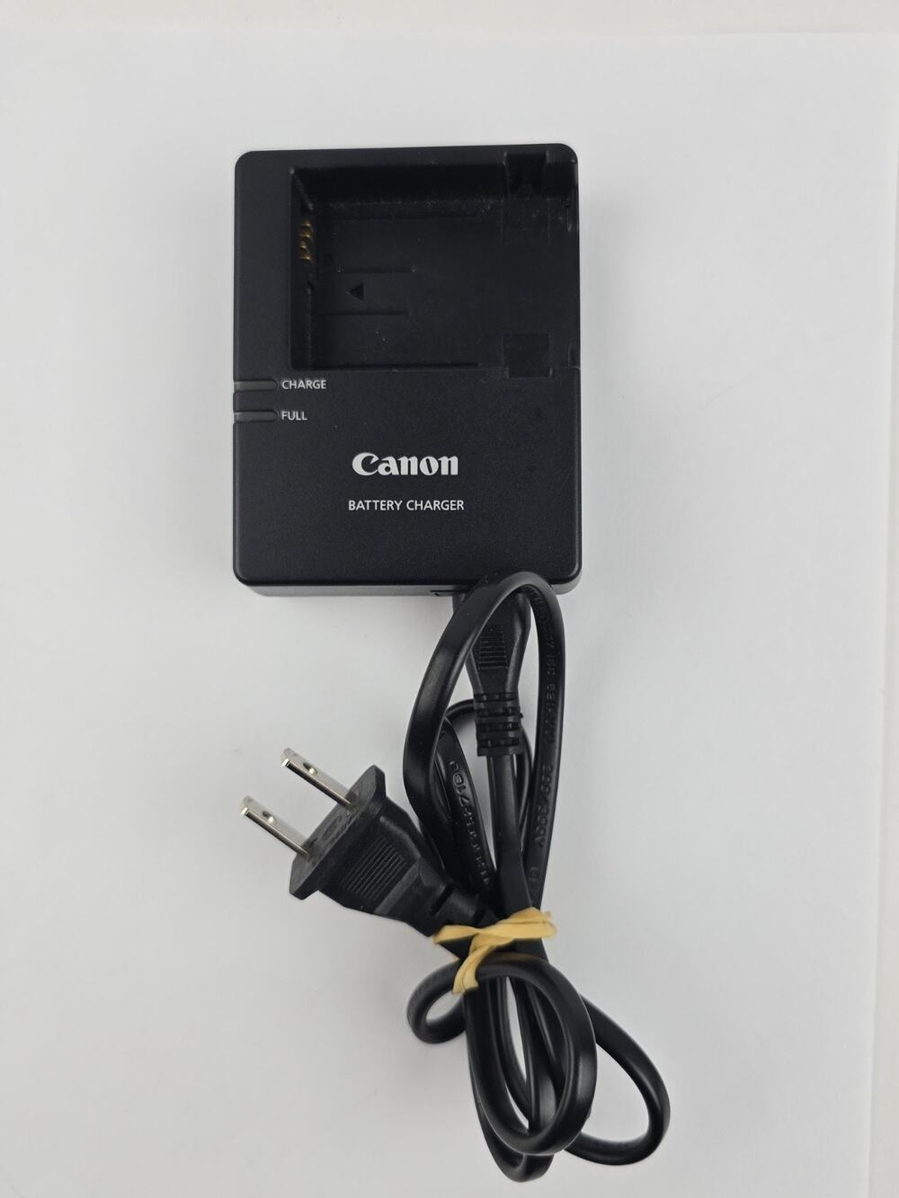 Canon OEM LC-E8E Battery Charger for Canon LP-E8 Battery Rebel T2i T3i T4i T5i